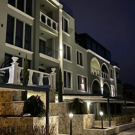 Mediterranea - Luxury With Pool Barbecue Kids-area Апартаменты Варна
