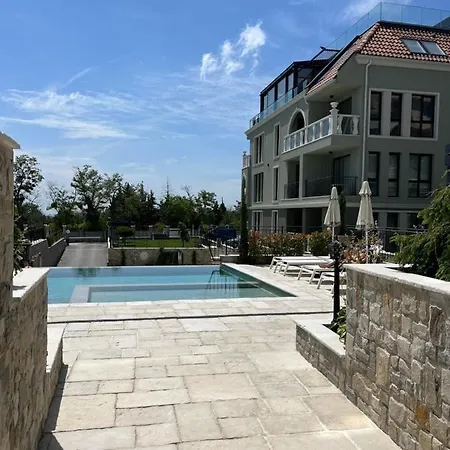Mediterranea - Luxury With Pool Barbecue Kids-area Апартаменты
